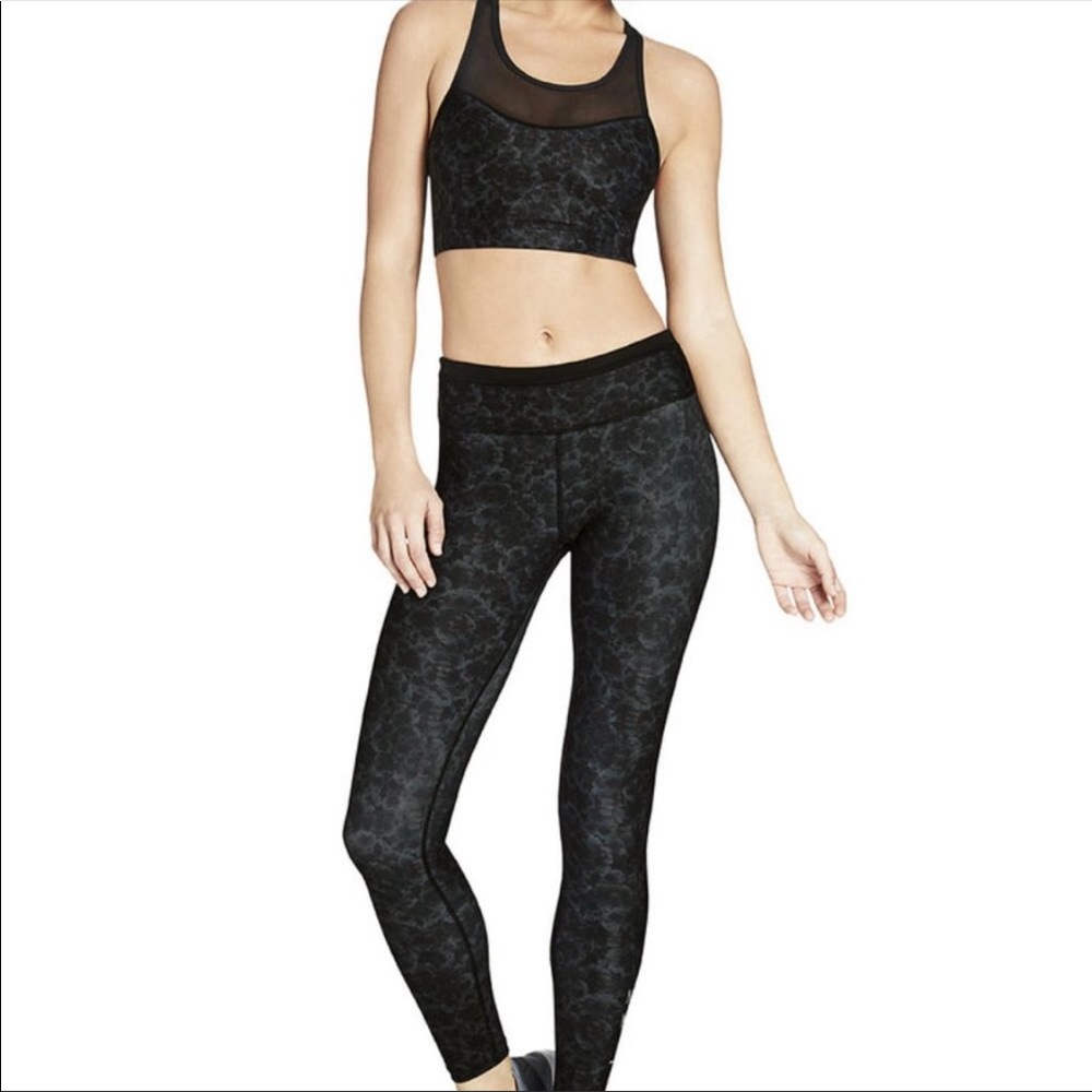 Nimble Activewear Lauren 7/8 Length Leggings Midnight Pansies Size S